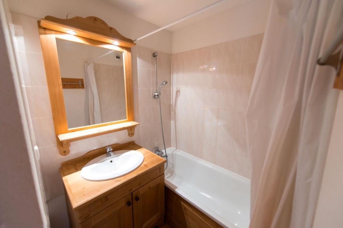 Les Petits Eterlous Appartement T3 36M2 A Puy St Vincent 1800 Alpes Du Sud 6 Personnes Parking Prive Couvert بوي-سانت-فينسينت المظهر الخارجي الصورة